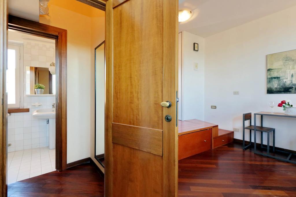 Fori Imperiali Apartment Рим Екстериор снимка