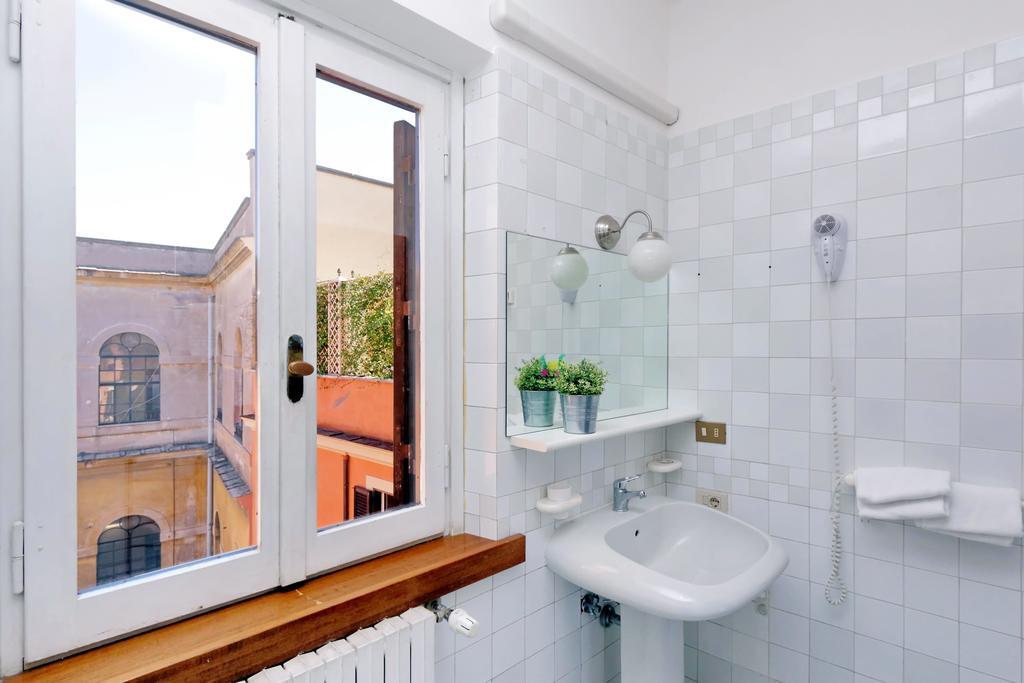 Fori Imperiali Apartment Рим Екстериор снимка